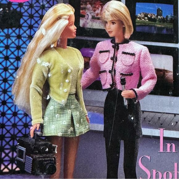 A Little Golden Book : BARBIE In the Spotlight Marie Morreale 1998. Mattel Inc - Picture 3 of 8